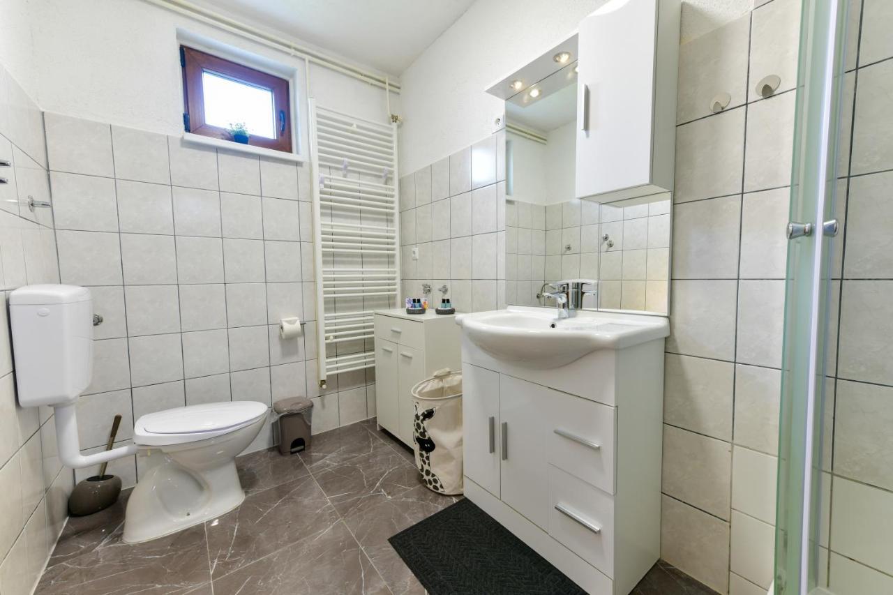 Apartman Plum Plitvice Drežnik Grad Exterior foto